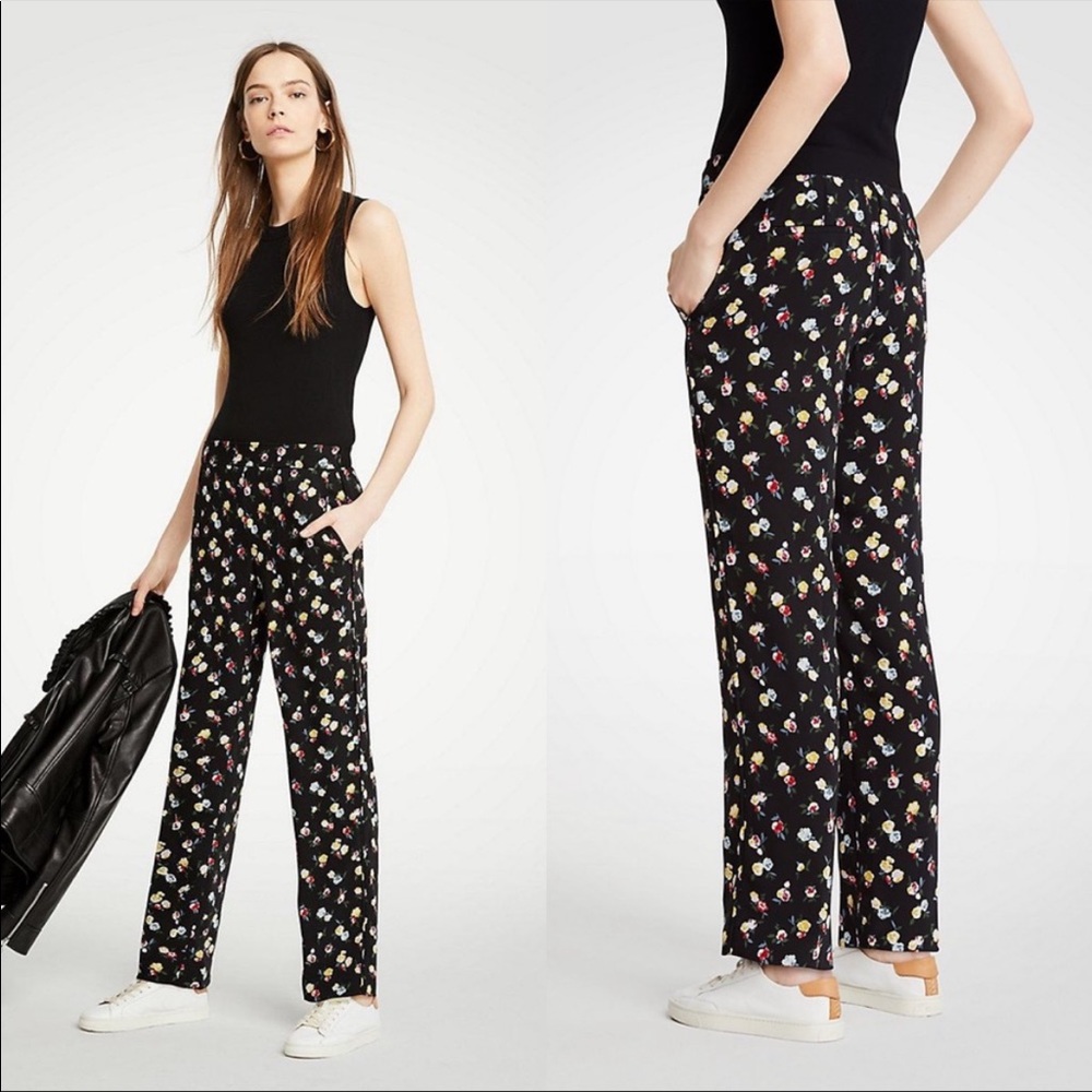 🎉 HOST PICK 🎉 ANN TAYLOR floral black easy pants